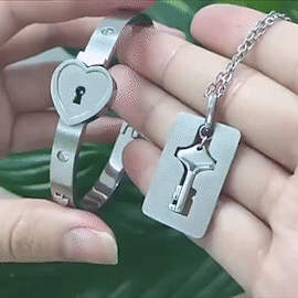 A Couple Lovers Jewelry